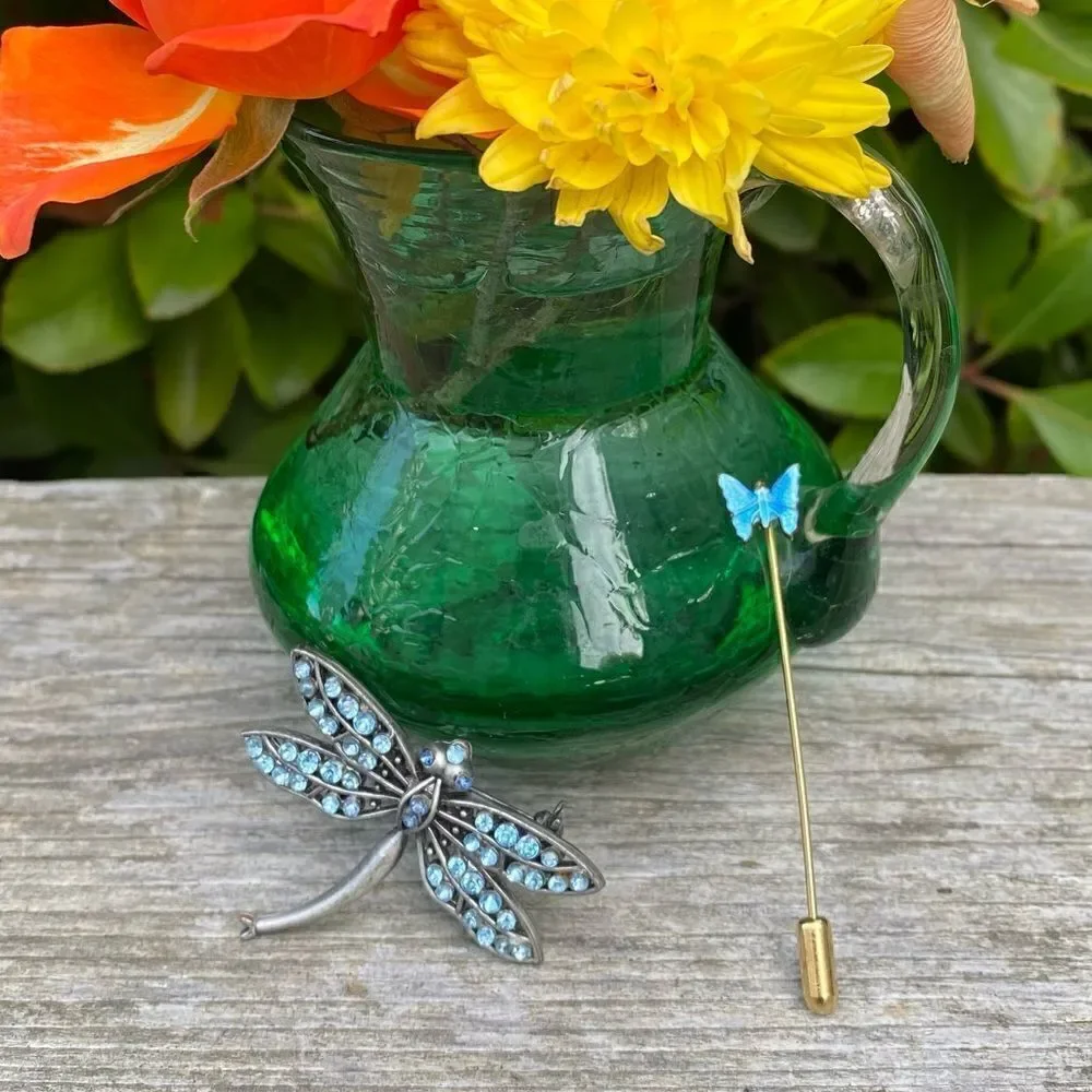 💍BUNDLE OF 2 BLUE DRAGONFLY & BUTTERFLY VINTAGE INSPIRED PINS/BROOCHES.